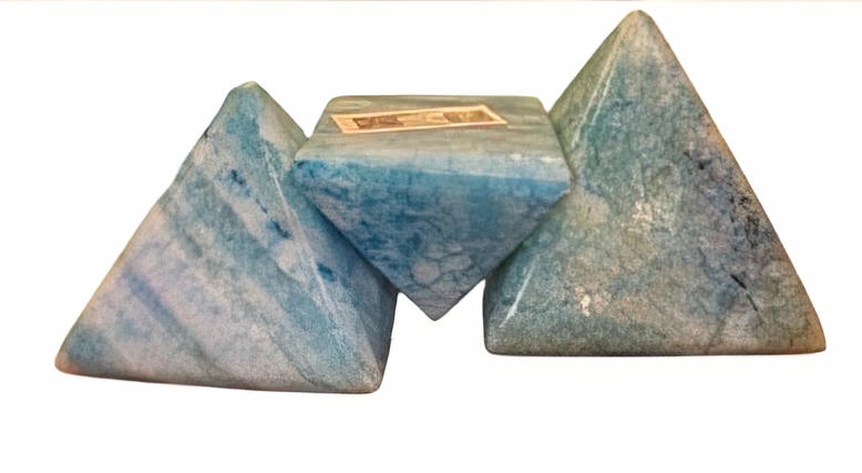 -Alabaster Pyramid set, different colors and shapes