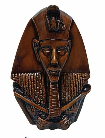 Akhenaten (medium)