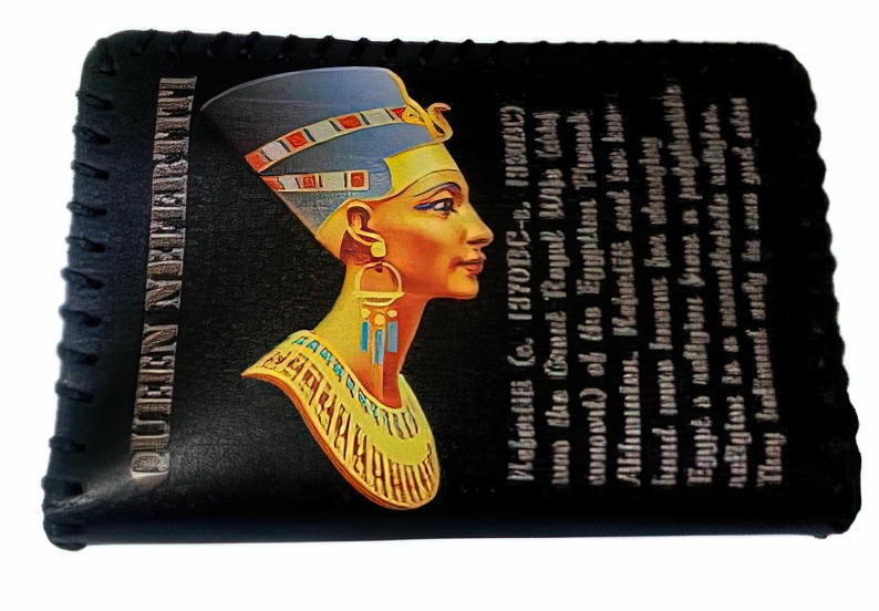 -Natural leather wallet