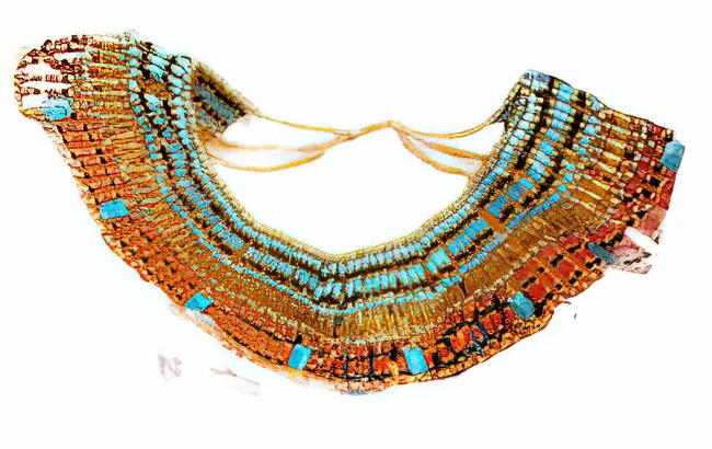 -Pharaonic-style women